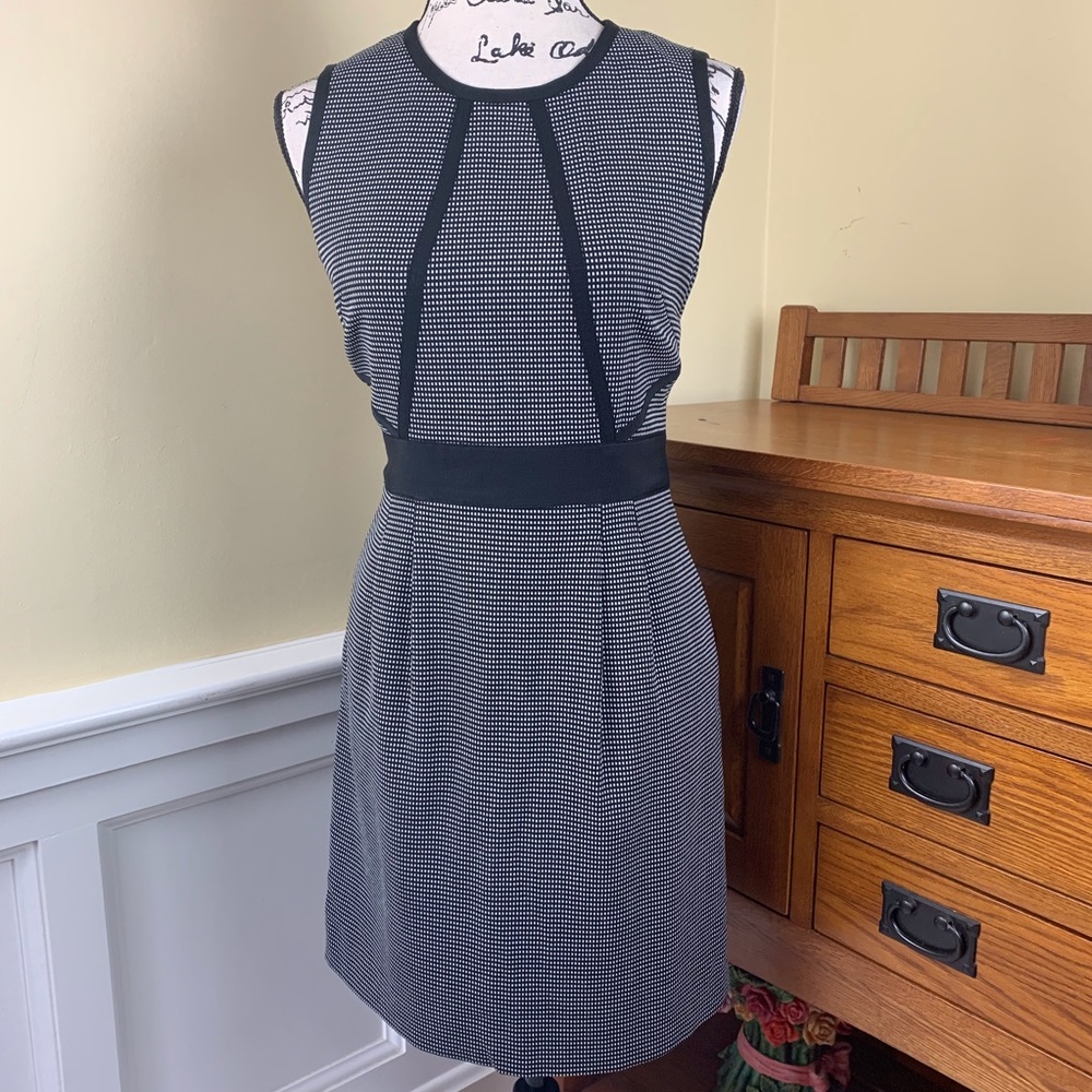 Tahari Gray Tiny Checker Pattern Ponte Dress